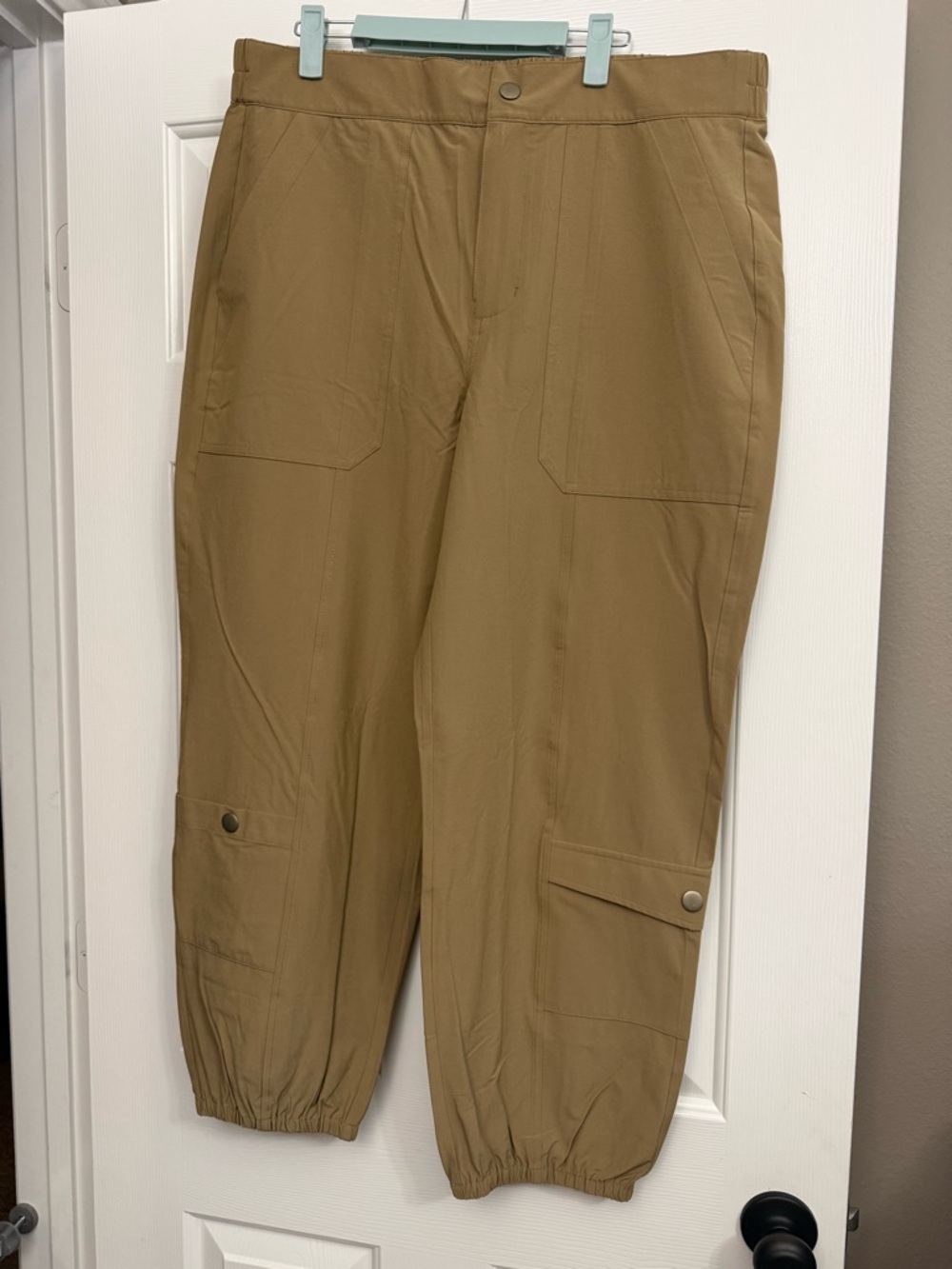 New Cabi Galaxy Cargo Pants - Size L